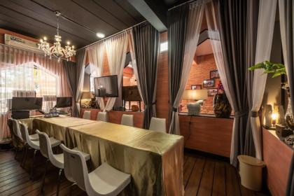 @42 Residence - image 9