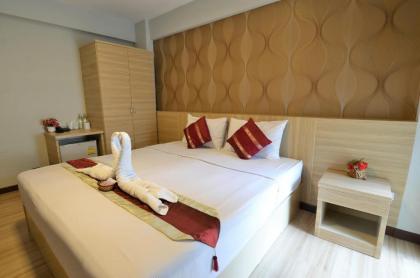 Station 203 Hotel - image 4