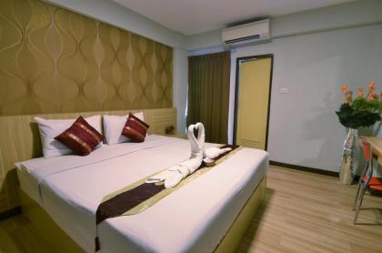 Station 203 Hotel - image 8