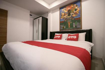 OYO 568 Art Hotel Hua Lamphong