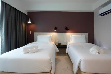 Port Canary Airport Hotel - image 10