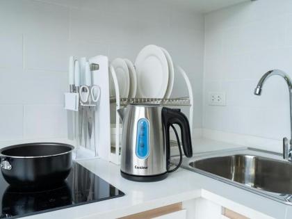 Brand New Luxury 1 Br Near 2Mrt 2Bts 3 Shopping - image 12