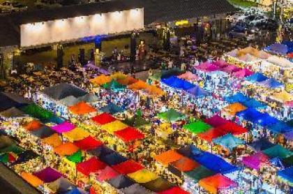 mothly rent LOFT airport link train  Ramkhamhaeng