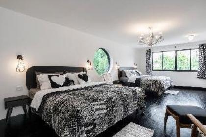 Bring HYGGE into your holiday 4br townhome - image 5