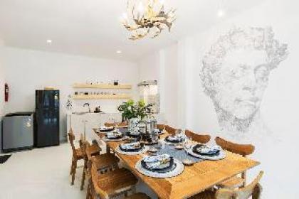 Bring HYGGE into your holiday 4br townhome - image 7