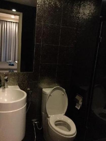 New Luxury Condo Close to BTS Thonlor 1 BR - image 10