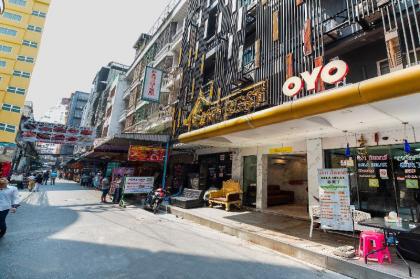 OYO 455 Siam Best 2 - image 10