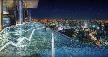 City Central 42 floor pool view near centralworld 