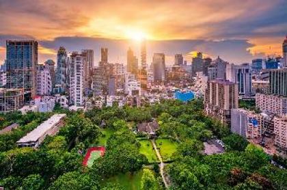 luxury condo at the middle of bkk for business - image 10