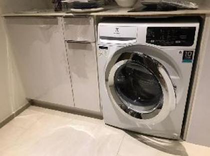 luxury condo at the middle of bkk for business - image 5