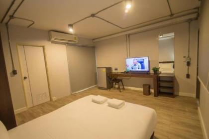 TheM5 Residence - image 11
