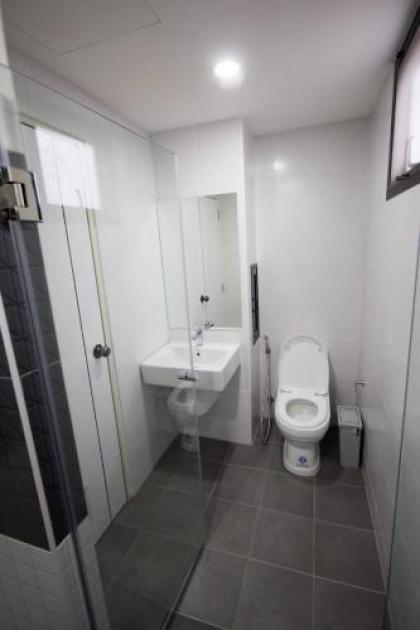 TheM5 Residence - image 13