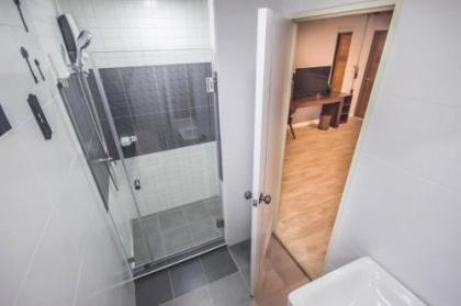TheM5 Residence - image 14