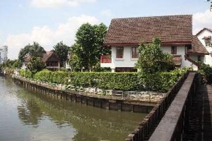 PARICHAT - image 12