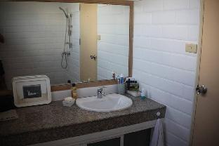 PARICHAT - image 7