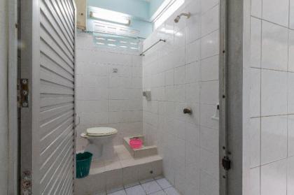7 Holder Guesthouse - image 14