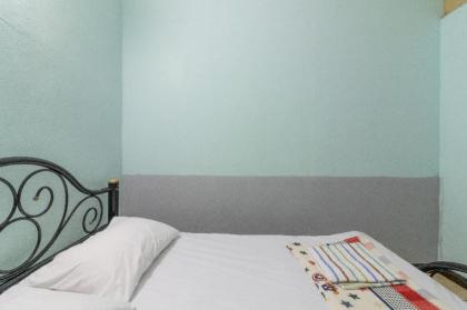 7 Holder Guesthouse - image 19