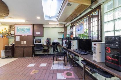 7 Holder Guesthouse - image 2