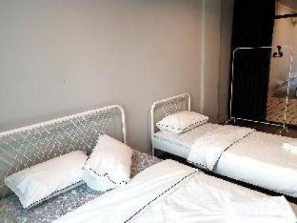 NEW! SPARKLE LUXURY -3FLOORS 6BR- 1 min BTS SILOM - image 14