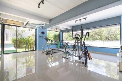 Super OYO 427 Chill Apartment - image 14