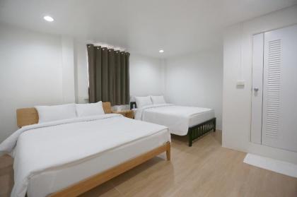 INTERest POSHTEL - image 12