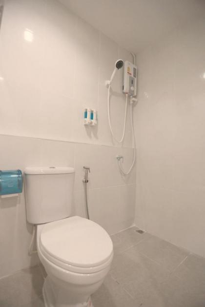 INTERest POSHTEL - image 14