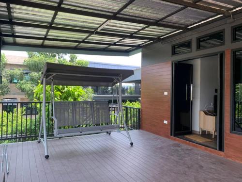 Airport Pool Villa 1bed - image 5