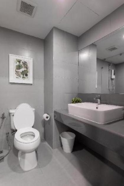 LKN GRAND Room 304 - image 11