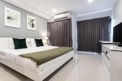 LKN GRAND Room 304 - image 20
