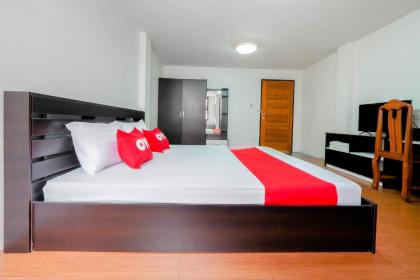 OYO 935 The Palm Apartment - image 11