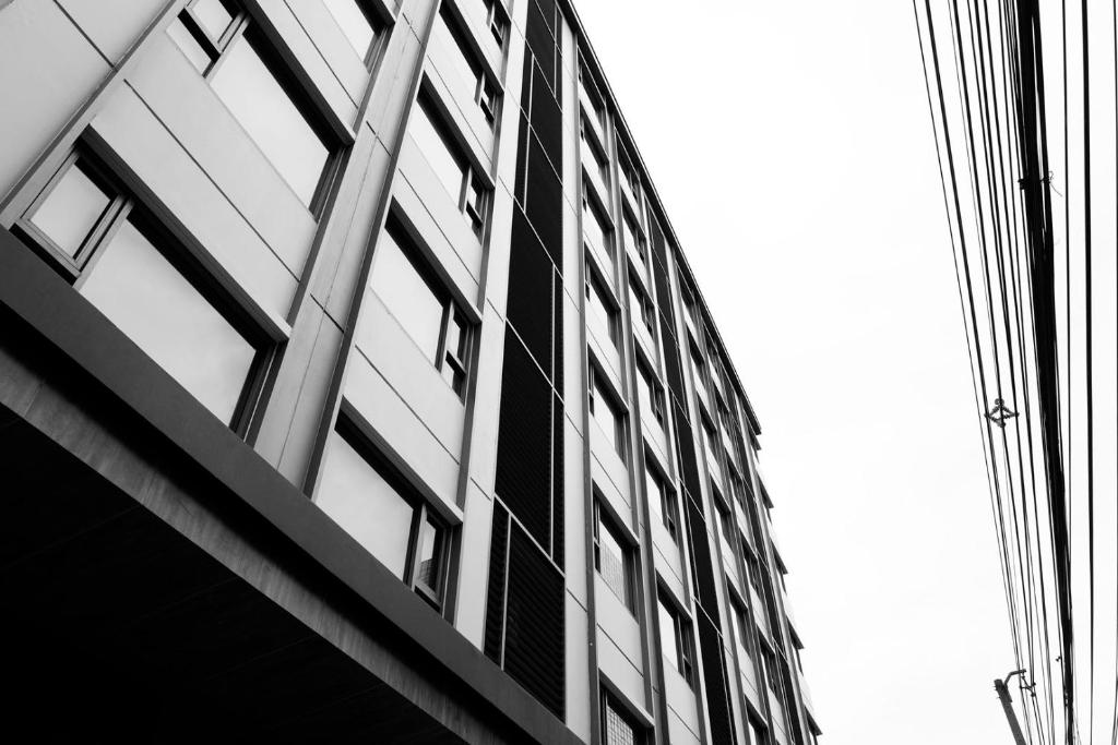 56 SURAWONG HOTEL AND RESIDENCE - image 3