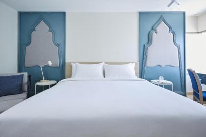 56 SURAWONG HOTEL AND RESIDENCE - image 6