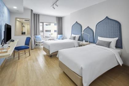 56 SURAWONG HOTEL AND RESIDENCE - image 9