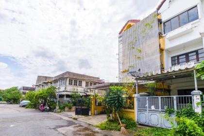 OYO 941 Choms House at Sapanmai - image 8