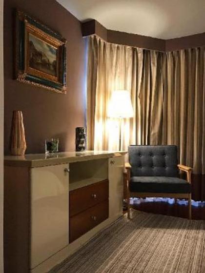 Boutique 2BR: Soi 1310 mins from BTS Nana station - image 9