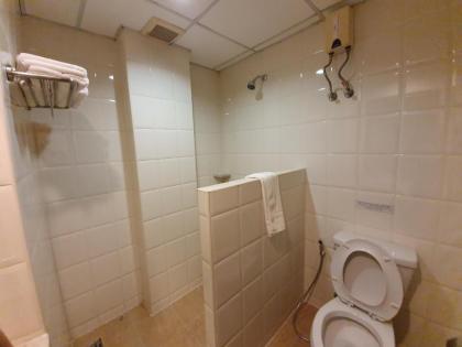 City Plaza Nana Hotel (SHA Extra Plus) - image 4