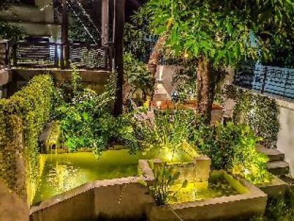 Exclusive access to the whole garden. - image 14