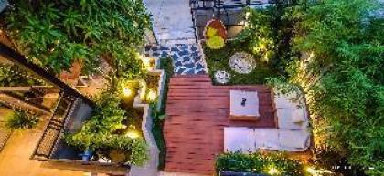 Exclusive access to the whole garden. - image 7