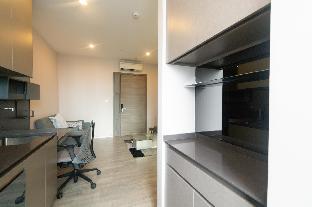 One Bd rm Apt Bangkok view 2-3 min walk to BTS - image 5