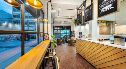 Siam Subway Hostel and Cafe - image 17