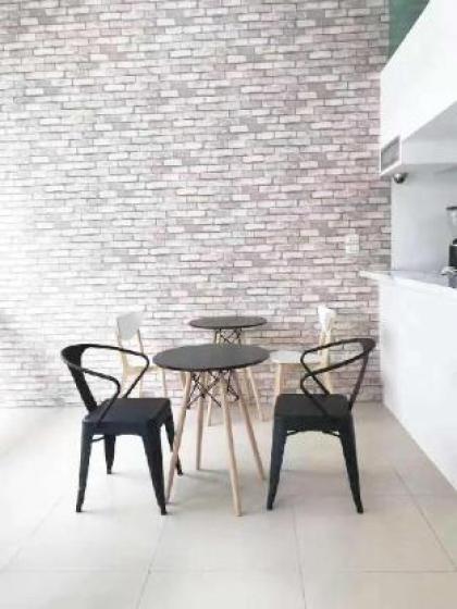 L2 max 5 pax 2 Kingbed/1 sofabed nr BTS Ekkamai - image 3