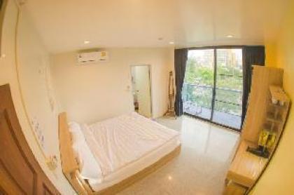 Chinatown Sky(MRT Hua Lamphong Station)1BEDROOM - image 2