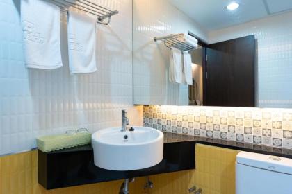 Royal Delight Hotel - image 14