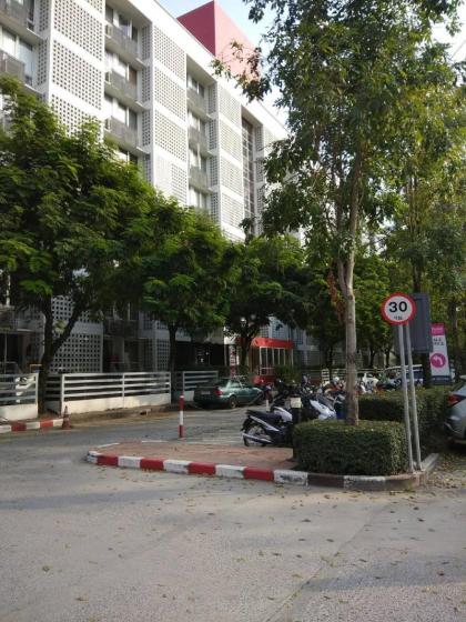 Savi Rooms Premium-3 Nr Bangkokpiyavet Hospital - image 11
