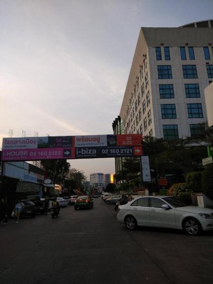 Savi Rooms Premium-3 Nr Bangkokpiyavet Hospital - image 9