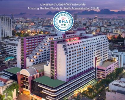 Twin Towers Hotel 