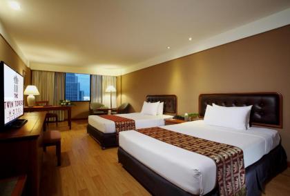 Twin Towers Hotel - image 19