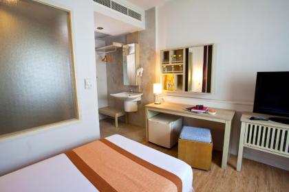 Trang Hotel Bangkok - image 17