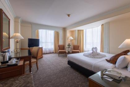 Montien Riverside Hotel