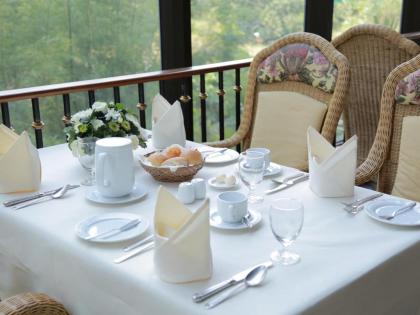 Montien Riverside Hotel - image 3
